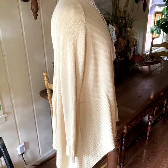 Neiman Marcus Collection Cashmere/Silk Sweater M - Picture 9 of 9